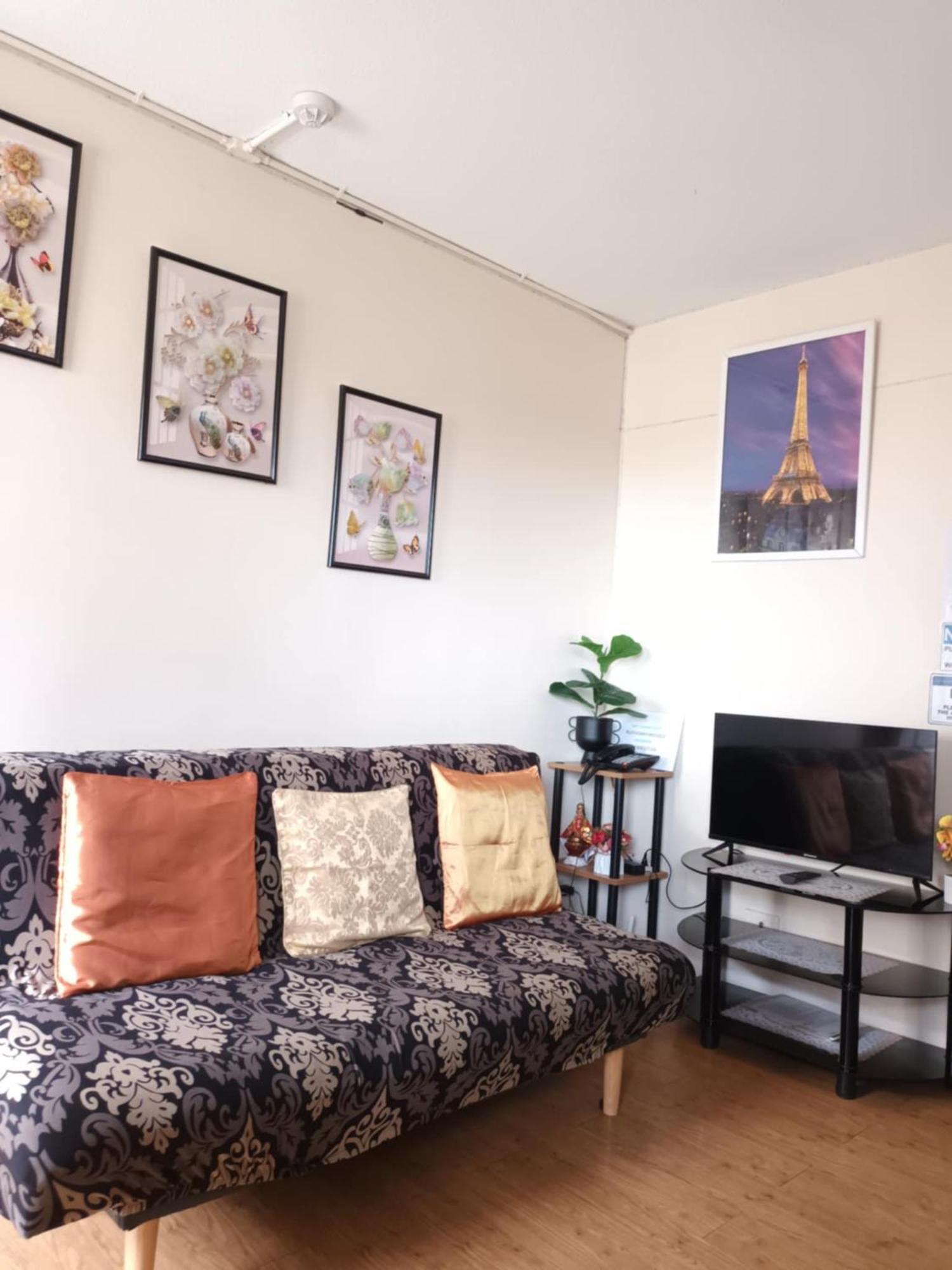 Two-bedroom At San Remo Oasis Apartment
